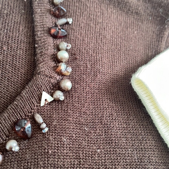 RQT brown beige white shirt sleeve v neck beaded bedazzled blouse top shirts M - Picture 2 of 16